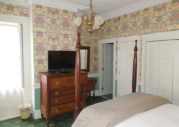 Mary Prentiss Inn